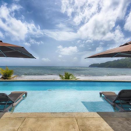 Pagua Bay House - Oceanfront Cabana'S Marigot Buitenkant foto