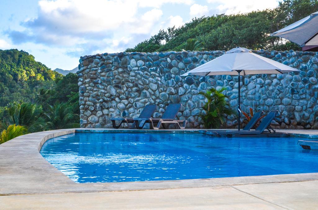 Pagua Bay House - Oceanfront Cabana'S Marigot Buitenkant foto